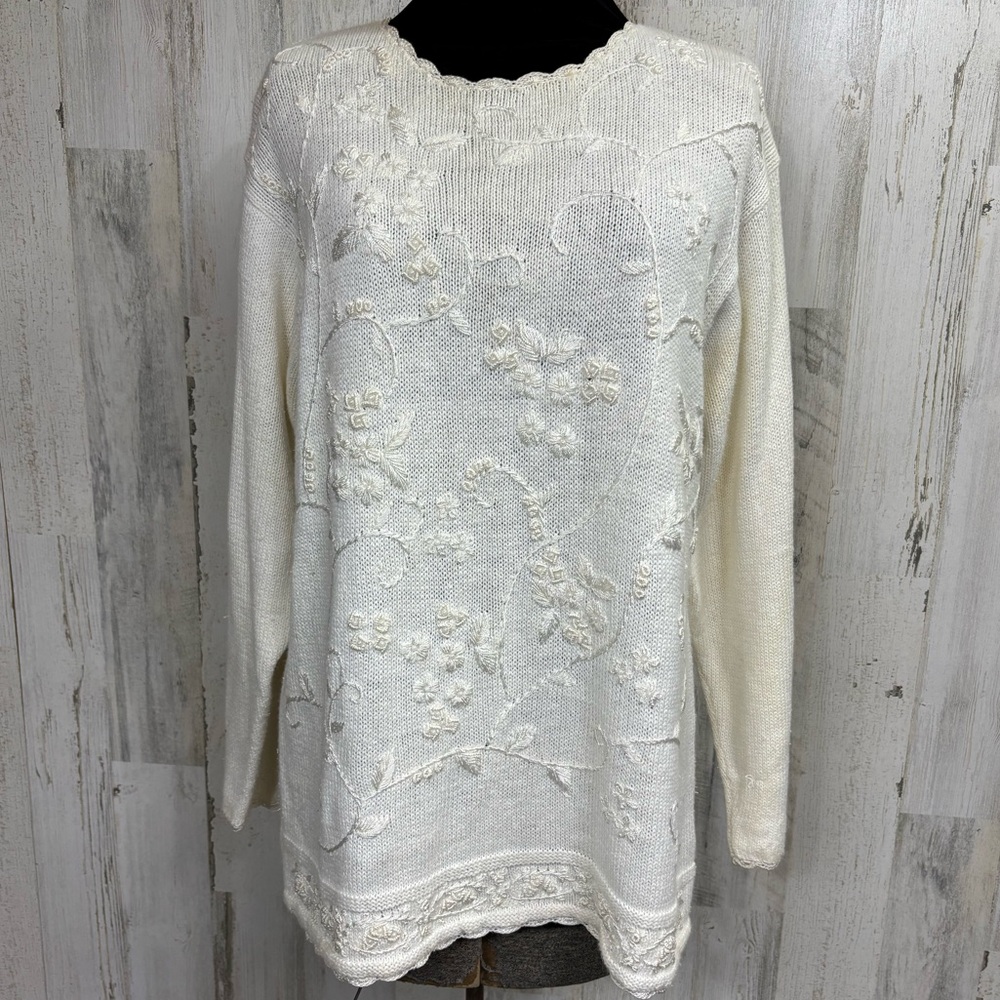 Worthington Vintage Elegant Cream Embroidered Sweater